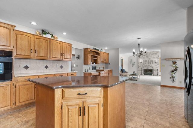 1960 CLIFFVIEW COURT, Oshkosh, WI 54902