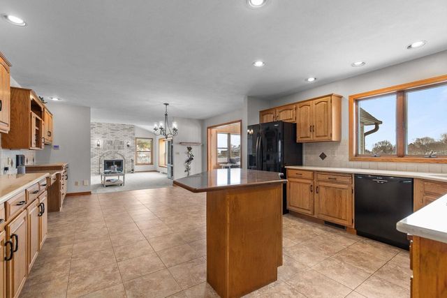 1960 CLIFFVIEW COURT, Oshkosh, WI 54902