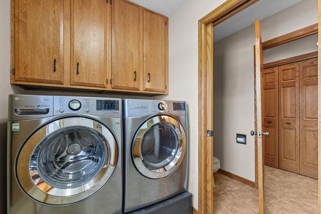 1960 CLIFFVIEW COURT, Oshkosh, WI 54902