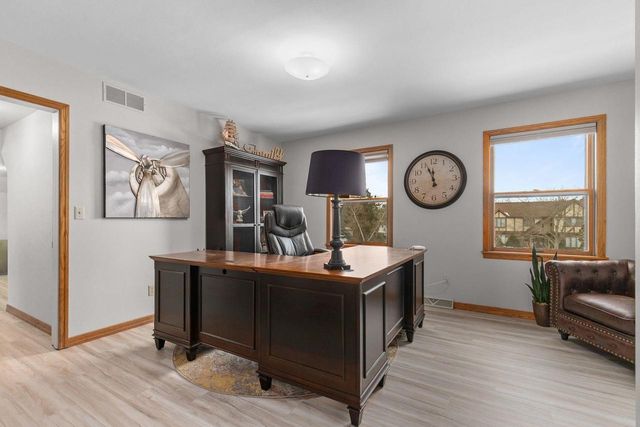 1960 CLIFFVIEW COURT, Oshkosh, WI 54902