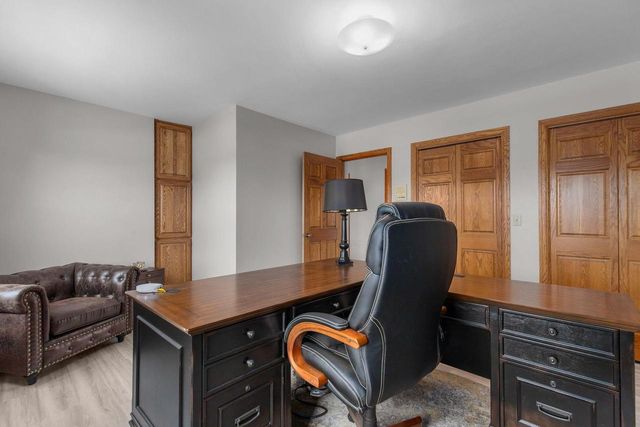 1960 CLIFFVIEW COURT, Oshkosh, WI 54902