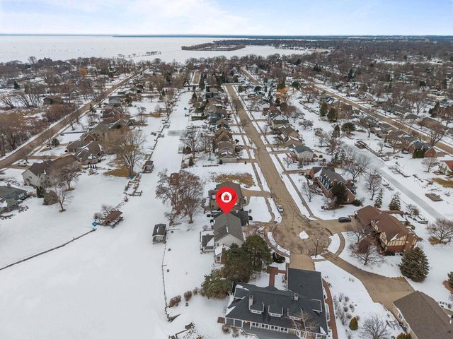 1960 CLIFFVIEW COURT, Oshkosh, WI 54902