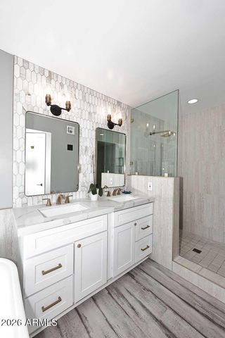 4641 E MOUNTAIN VIEW Road, Phoenix, AZ 85028