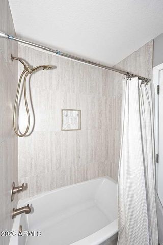 4641 E MOUNTAIN VIEW Road, Phoenix, AZ 85028