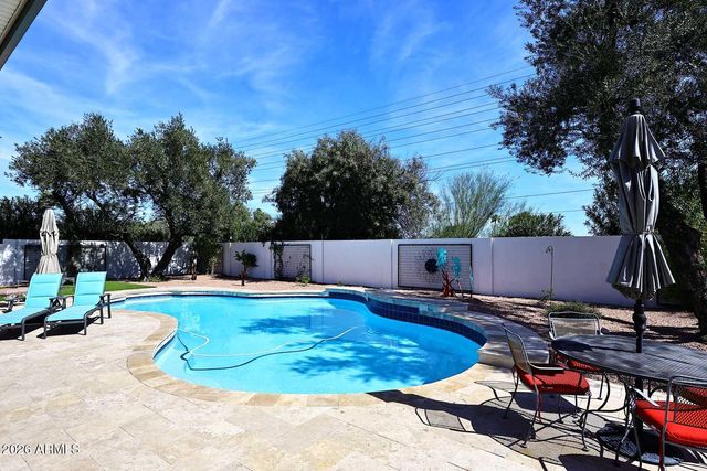 4641 E MOUNTAIN VIEW Road, Phoenix, AZ 85028