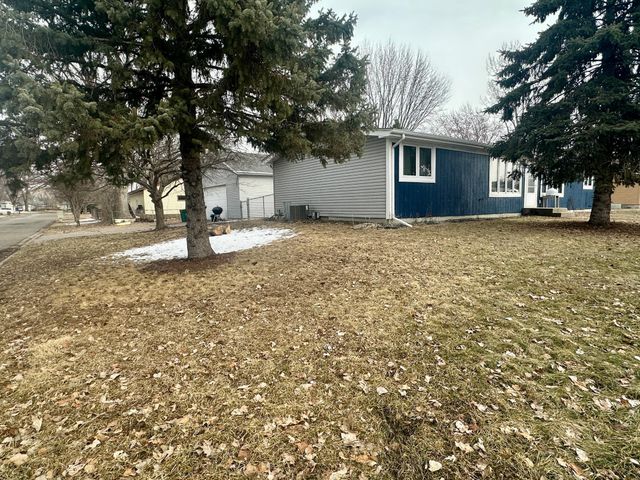 1970 Robin Lane S, Hugo, MN 55038