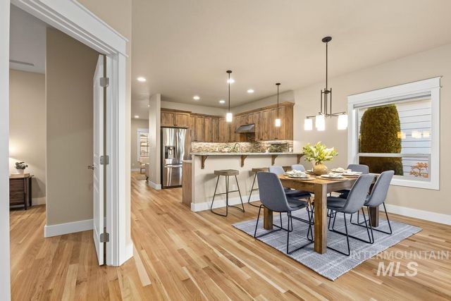 1243 E Prairiefire St, Meridian, ID 83646