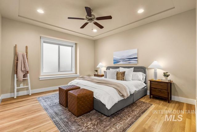 1243 E Prairiefire St, Meridian, ID 83646