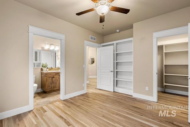 1243 E Prairiefire St, Meridian, ID 83646