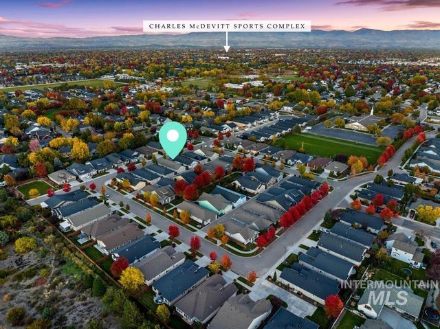 1243 E Prairiefire St, Meridian, ID 83646