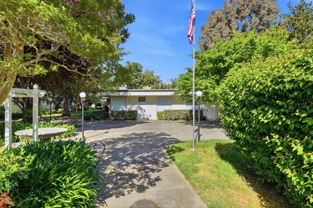 14225 Lora 62, Los Gatos, CA 95032