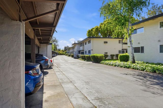 14225 Lora 62, Los Gatos, CA 95032