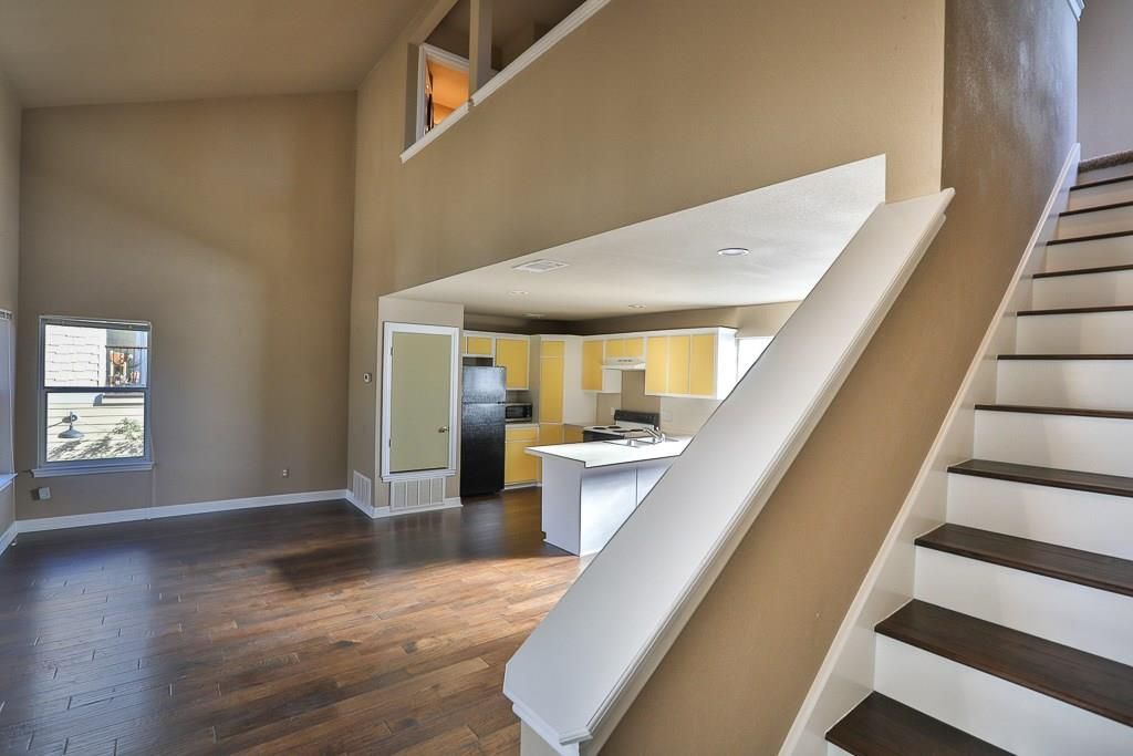 906 E Live Oak ST A, Austin, TX 78704