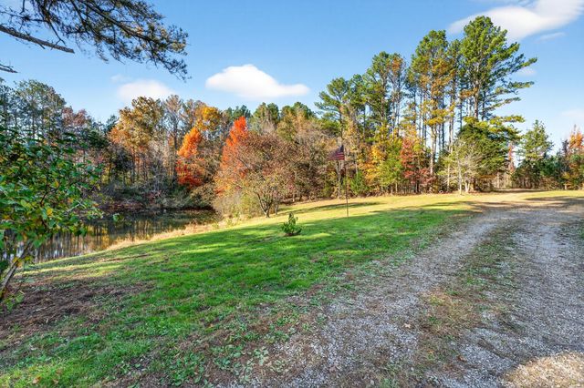 2243 Bear Camp Rd, Centerville, TN 37033