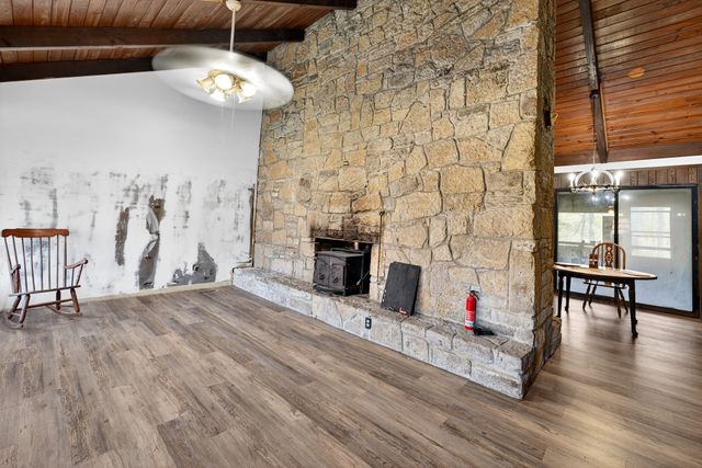 2243 Bear Camp Rd, Centerville, TN 37033