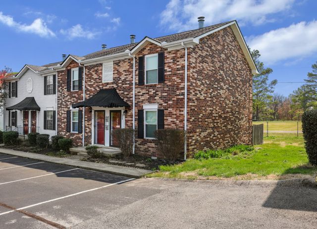 224 Edgewood Dr, Hendersonville, TN 37075