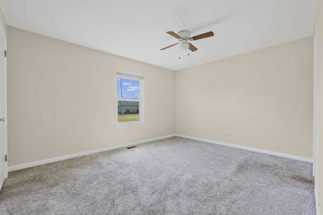 224 Edgewood Dr, Hendersonville, TN 37075