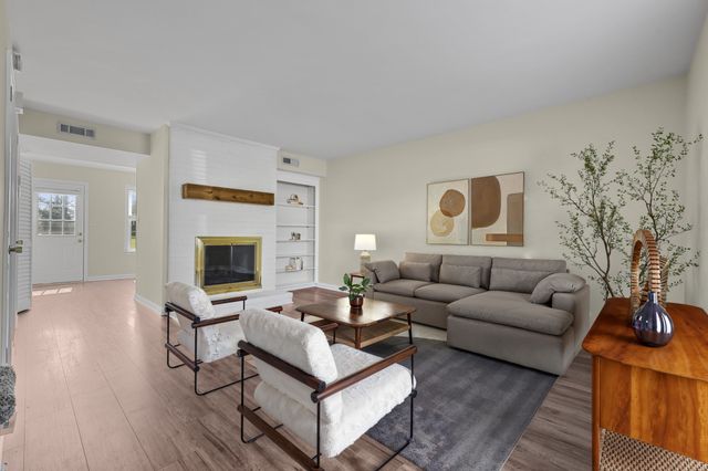 224 Edgewood Dr, Hendersonville, TN 37075