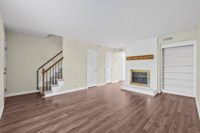 224 Edgewood Dr, Hendersonville, TN 37075