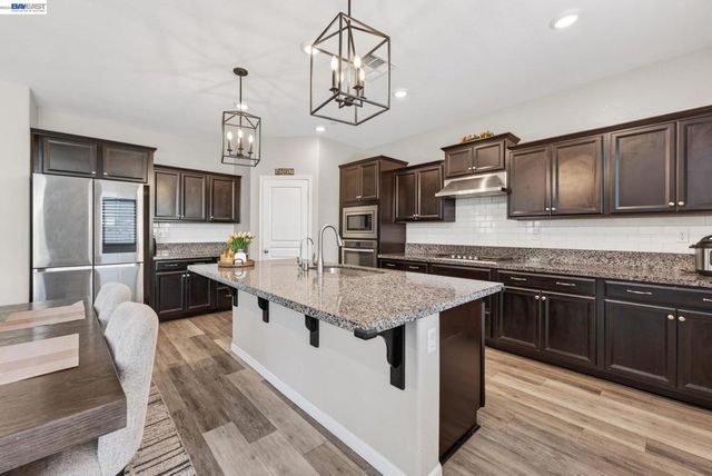 455 Leonardo Way, Mountain House, CA 95391