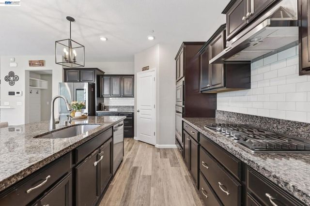 455 Leonardo Way, Mountain House, CA 95391