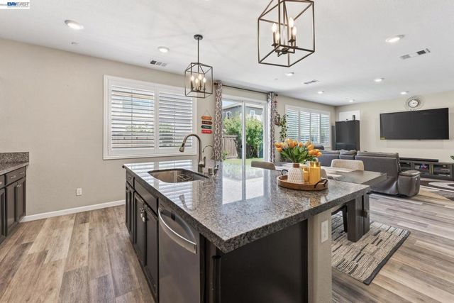 455 Leonardo Way, Mountain House, CA 95391