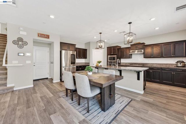 455 Leonardo Way, Mountain House, CA 95391