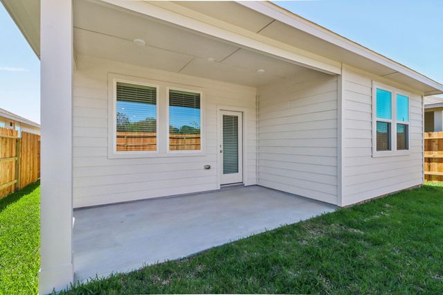 29138 Farmhouse Estates Drive, Waller, TX 77484