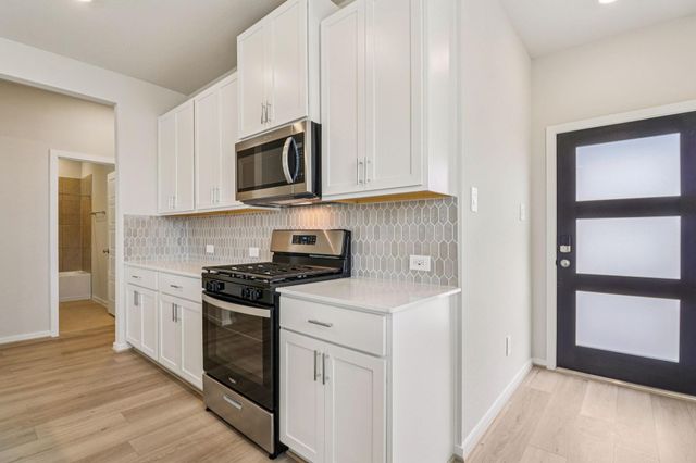 29138 Farmhouse Estates Drive, Waller, TX 77484