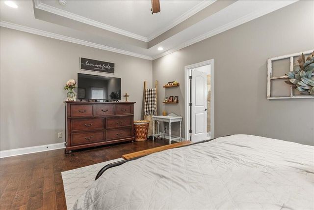 76 Zion Cove Lane, Englewood, TN 37329