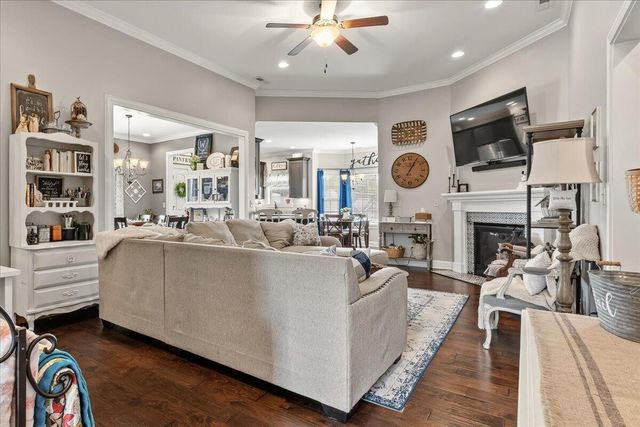 76 Zion Cove Lane, Englewood, TN 37329