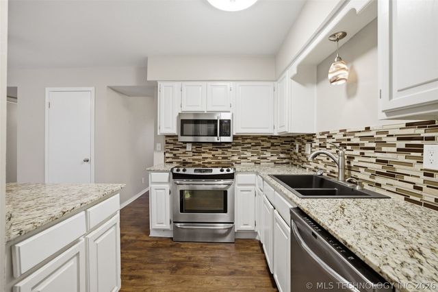 4605 S Granite Avenue D3, Tulsa, OK 74135