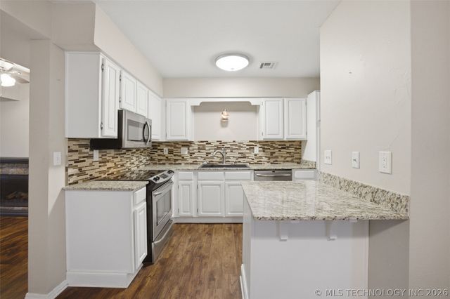 4605 S Granite Avenue D3, Tulsa, OK 74135