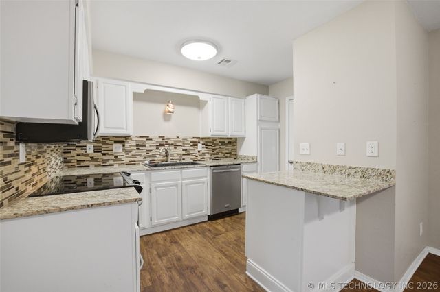 4605 S Granite Avenue D3, Tulsa, OK 74135