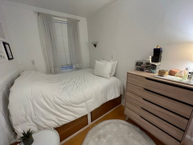 56 Commonwealth Ave 25, Boston, MA 02116