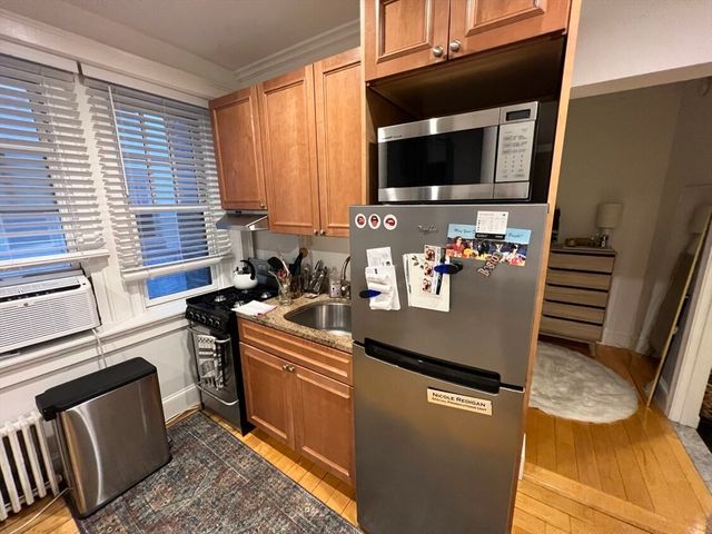 56 Commonwealth Ave 25, Boston, MA 02116