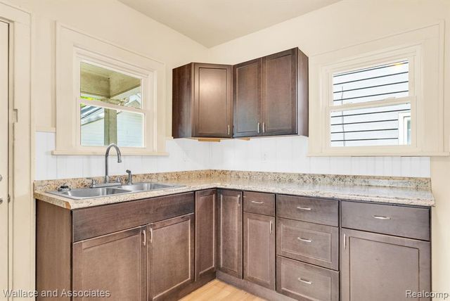 1222 Minnie Street, Port Huron, MI 48060