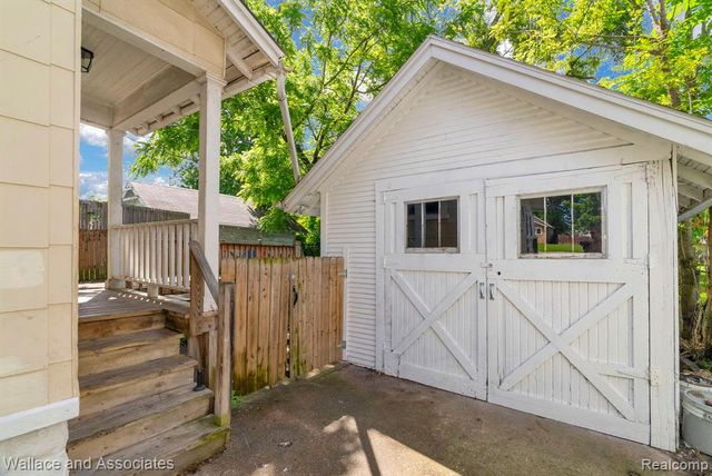 1222 Minnie Street, Port Huron, MI 48060