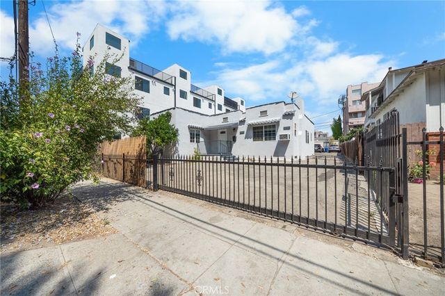6513 Lexington Avenue, Los Angeles, CA 90038