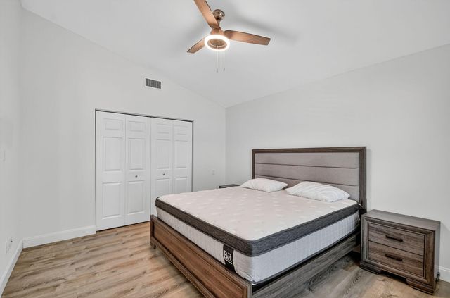 1891 Oak Berry Circle, Wellington, FL 33414