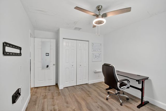 1891 Oak Berry Circle, Wellington, FL 33414