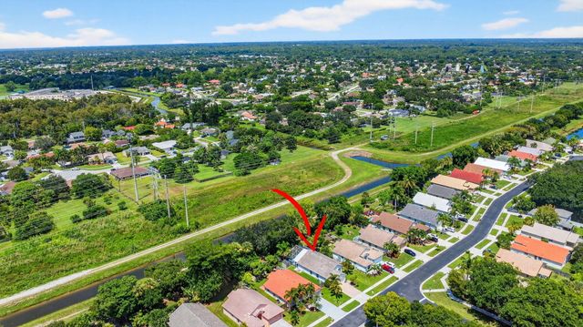 1891 Oak Berry Circle, Wellington, FL 33414