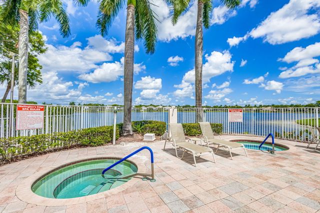 1891 Oak Berry Circle, Wellington, FL 33414