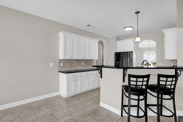 25 BREEZY LOOP, Oakland, TN 38060