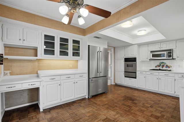 1004 Crowley Road, Arlington, TX 76012