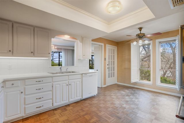 1004 Crowley Road, Arlington, TX 76012