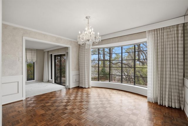 1004 Crowley Road, Arlington, TX 76012