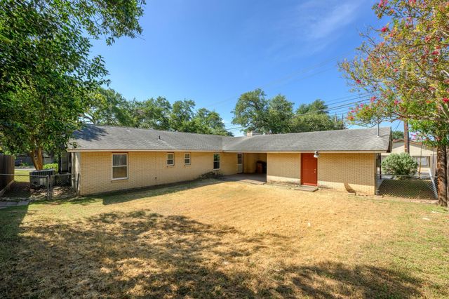 5004 Pack Saddle PASS, Austin, TX 78745