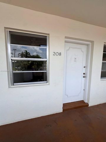 1860 Venice Park Dr 208, North Miami, FL 33181