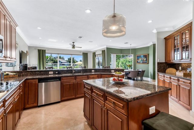 4135 SW 186th Way, Miramar, FL 33029